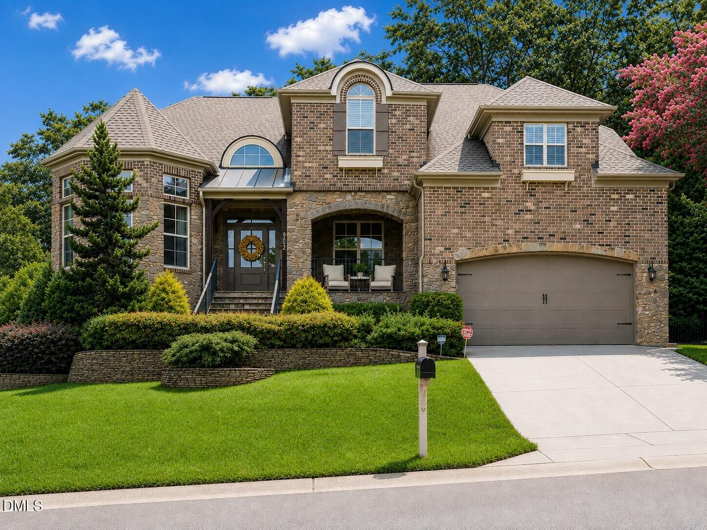 Property Photo: 9012 Riverview Park Drive NC 27613