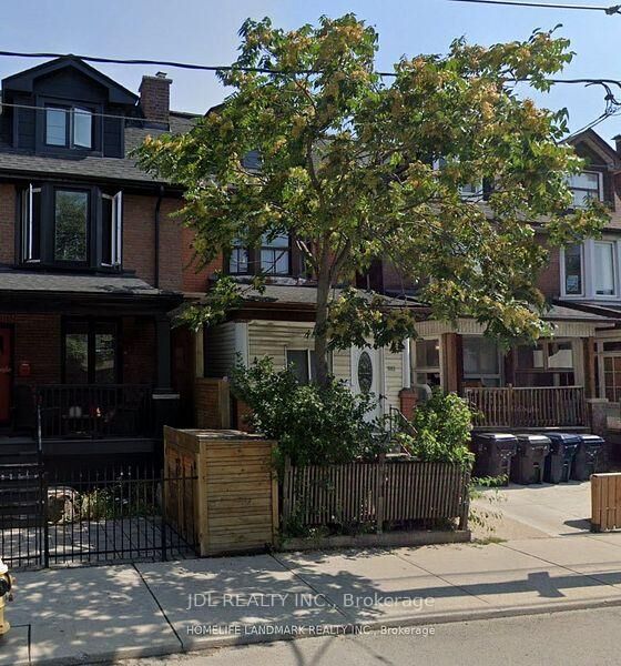 Property Photo:  593 Bathurst Street Main Floor  ON M5S 2P8 