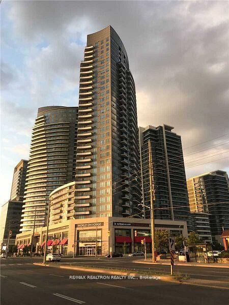 Property Photo: 7161 Yonge Street 925 ON M2P 1A2