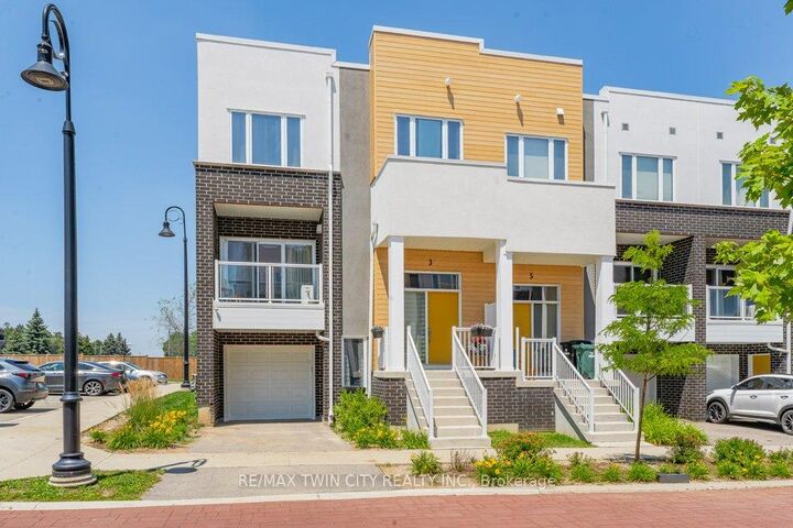 Property Photo: 3 Visionary Avenue ON N2R 0R7