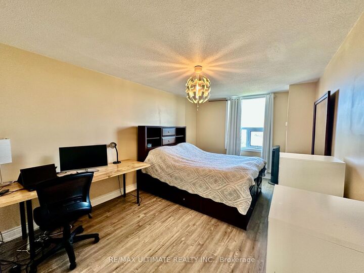 Property Photo:  714 The West Mall N/A 1710  ON M9C 4X1 