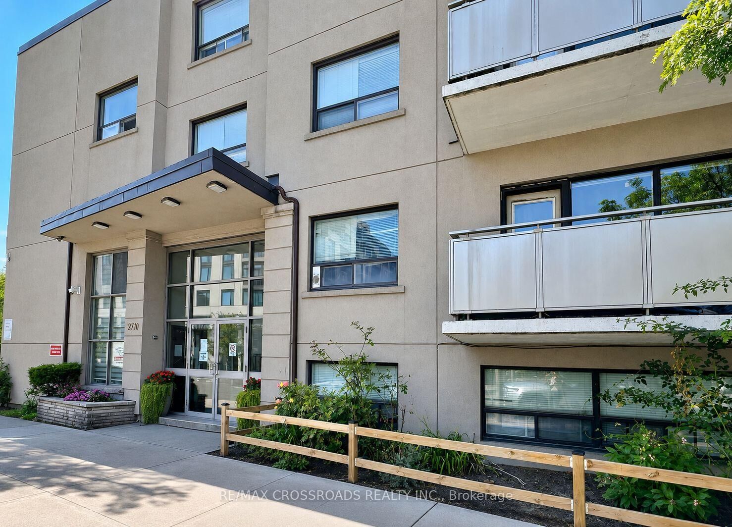 Property Photo:  2770 Yonge Street 205  ON M4N 2J3 
