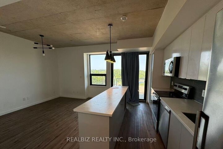 Property Photo:  7 Erie Avenue W 512  ON N3S 0K5 