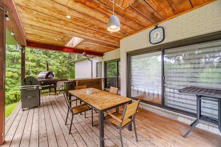 Property Photo: 19246 Centreville Creek Road ON L7K 2N1