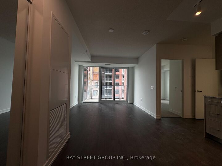 Property Photo: 4010 Eglinton Avenue W 1122 ON M9A 0G5
