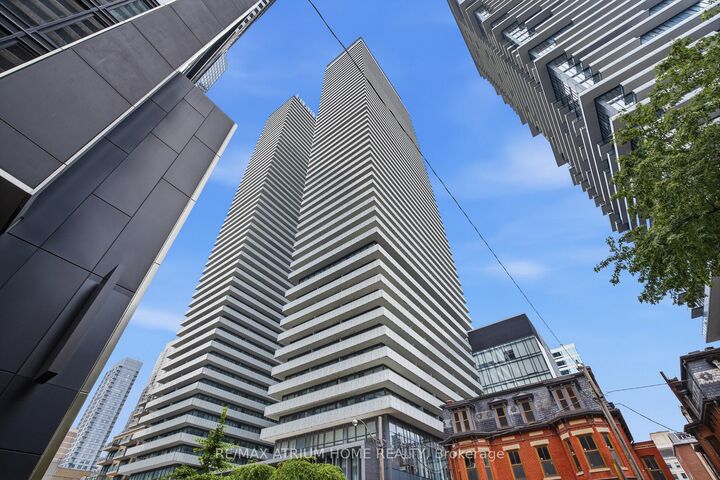 Property Photo: 50 Charles Street E 4413 ON M4Y 0C3