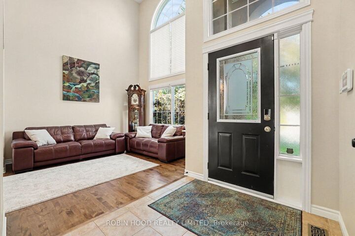 Property Photo: 92 Broughton Street ON K2K 3N4