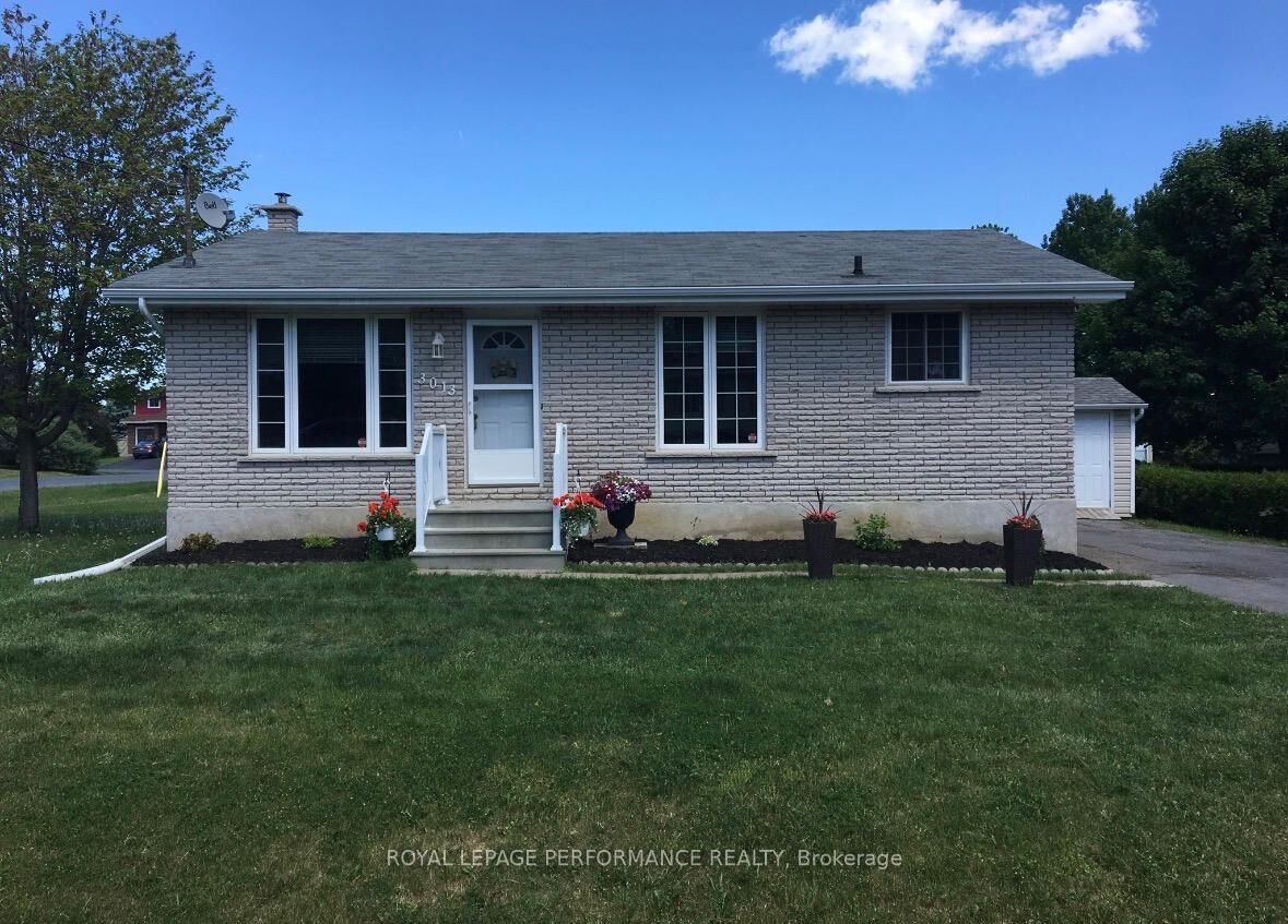 Property Photo:  3013 Johnston Avenue  ON K6K 1G8 