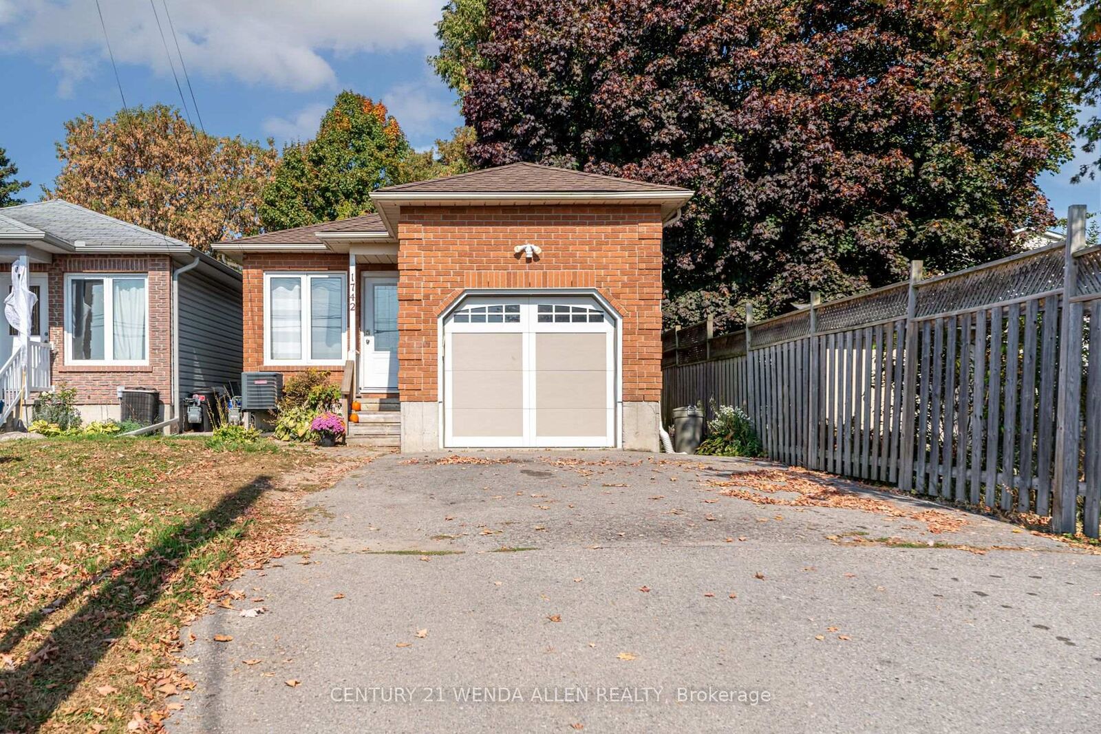 Property Photo:  1742 Nash Road  ON L1E 2L8 