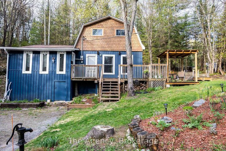 1094 Springdale Park Road N — photo 1