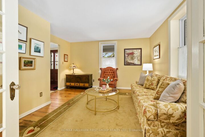 Property Photo: 20 Kensington Avenue ON K0K 1S0