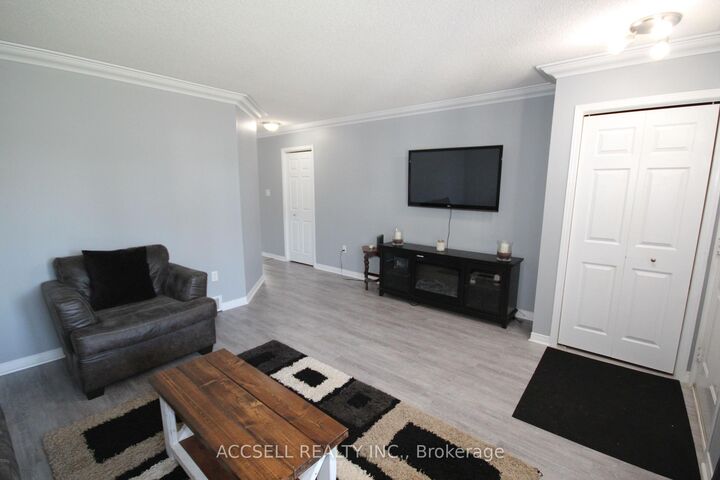 Property Photo: 635 Highview Drive ON N5R 5E7