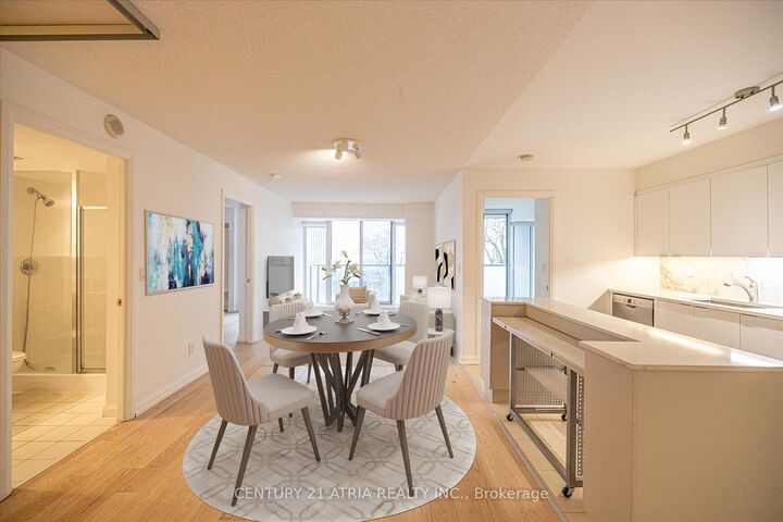 111 Elizabeth Street 606 — photo 1