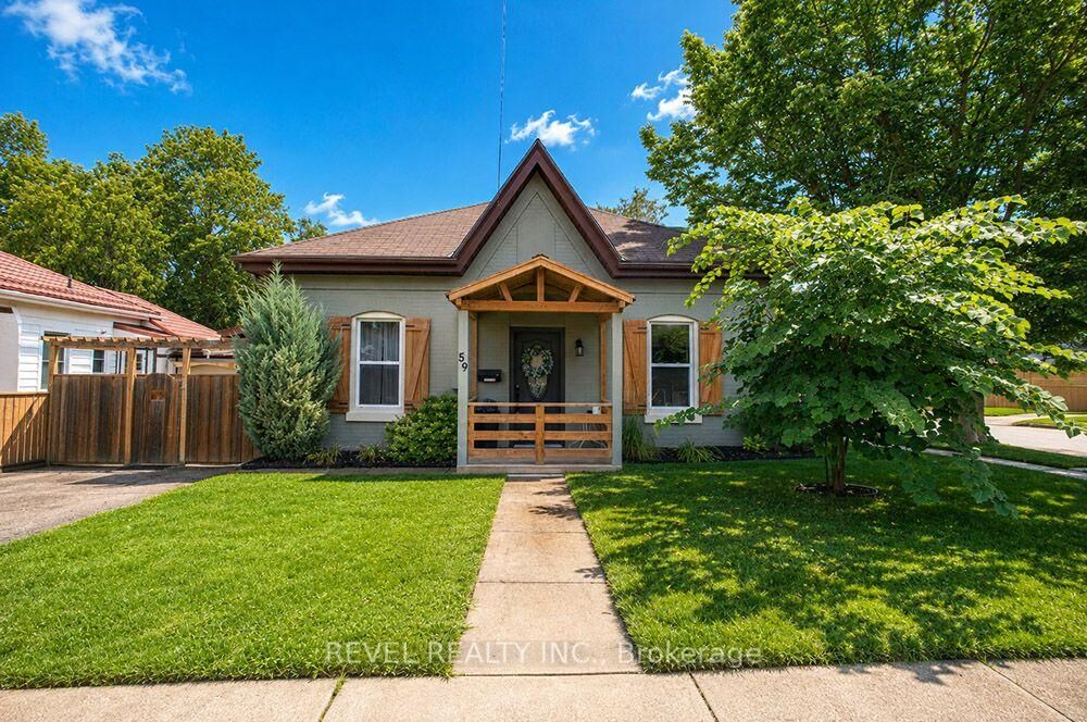 Property Photo:  59 Brock Street  ON N3S 5T9 