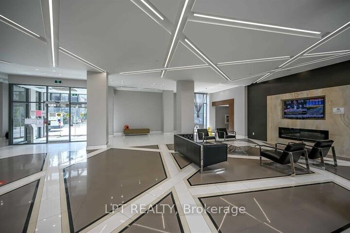 Property Photo: 5025 Four Springs Avenue 1305 ON L5R 0G5