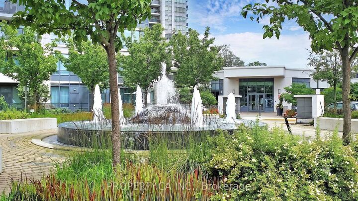 Property Photo:  85 North Park Road 807  ON L4J 0H8 