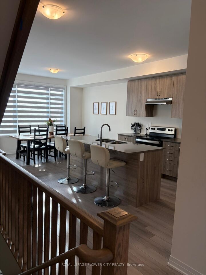 Property Photo:  585 Colborne Street 205  ON N3S 0K4 