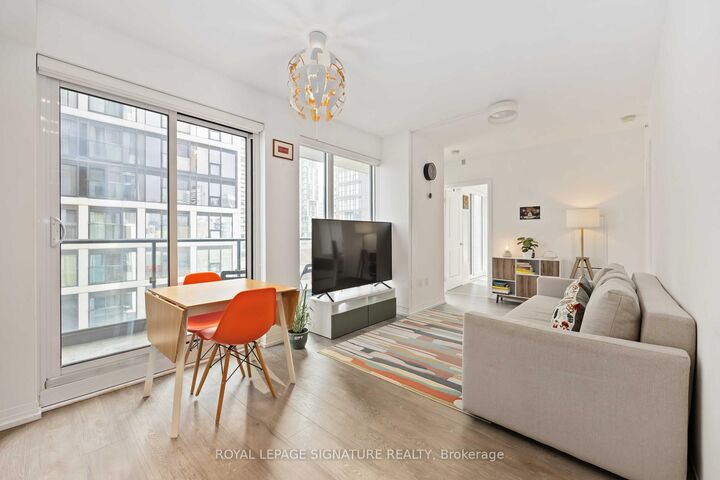 Property Photo:  251 Jarvis Street 1725  ON M5B 0C3 