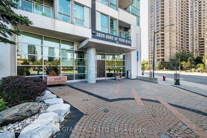 Property Photo: 3939 Duke Of York Boulevard 306 ON L5B 4N2