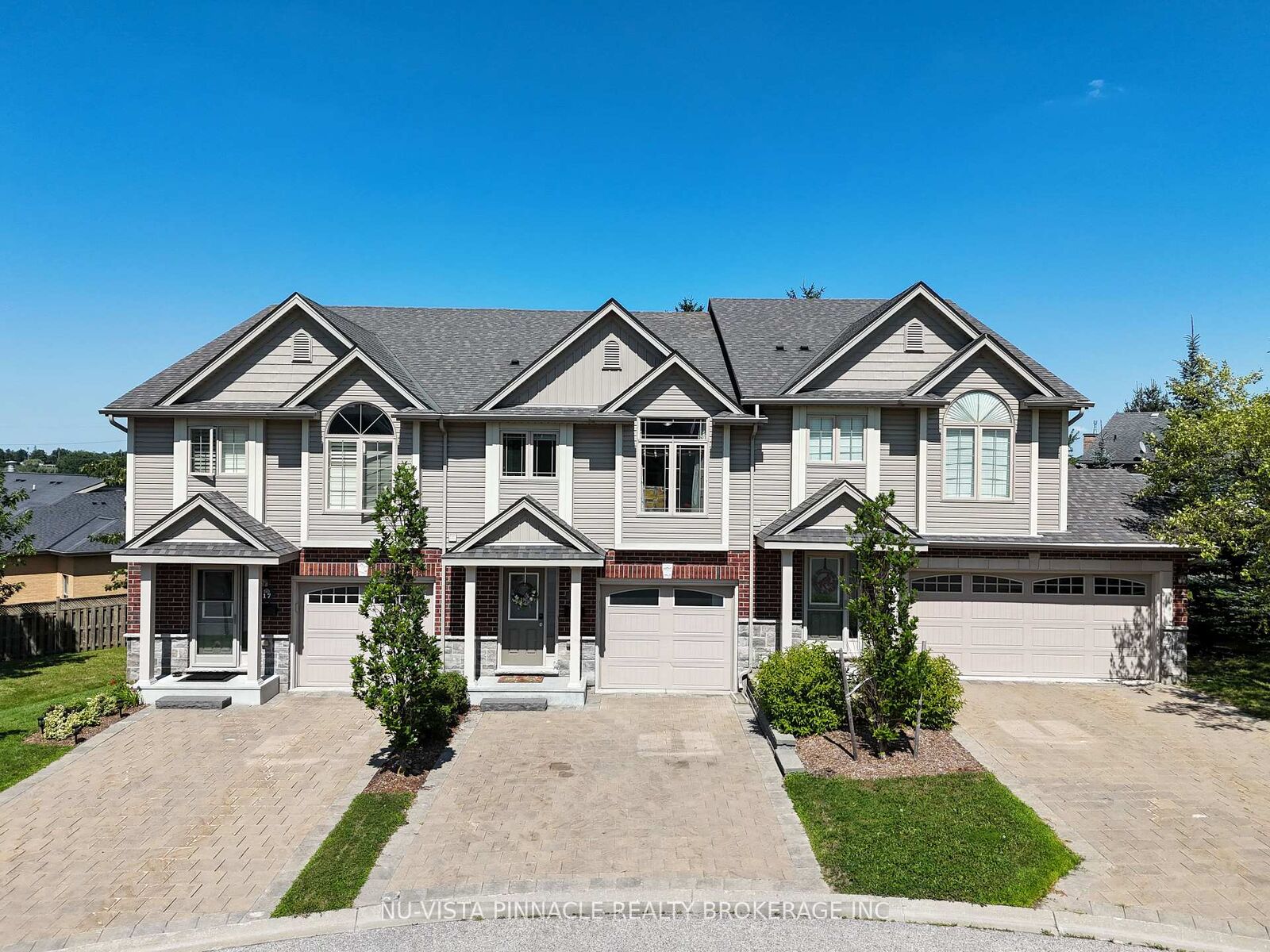 Property Photo:  176 Ferguson Drive 18  ON N4V 0C6 