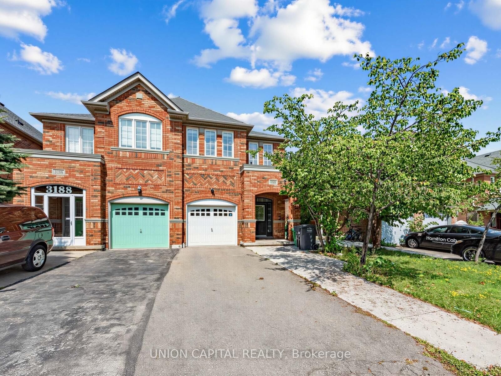 Property Photo: 3186 Cabano Crescent ON L5M 0C4
