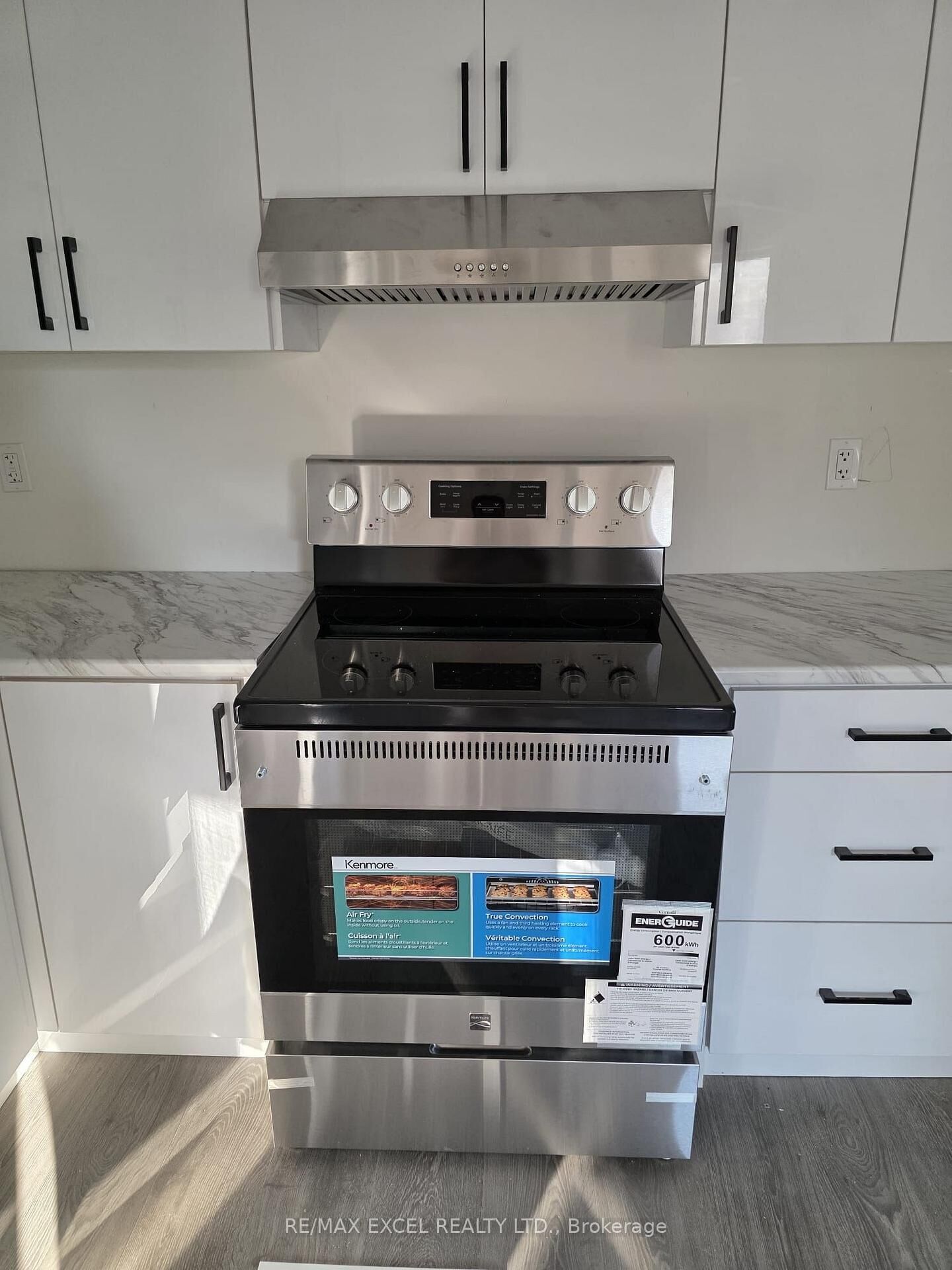 Photo de la propriété: 420 Winfield Terrace Upper Floor ON L5R 1P2
