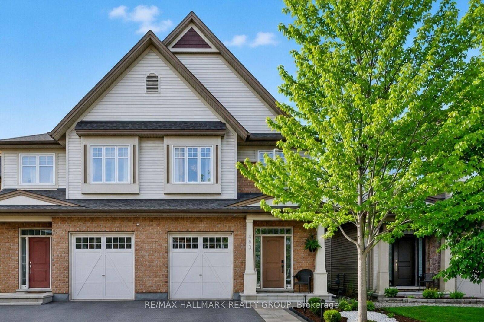 Property Photo: 163 Highbury Park Drive ON K2J 5Y1