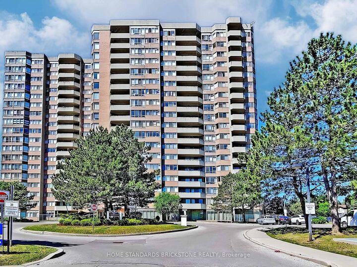 Property Photo: 30 Thunder Grove 1705 ON M1V 4A3