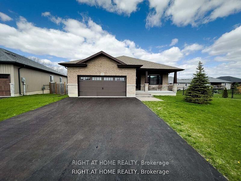 Property Photo: 15 Spartan Court ON K8V 5P4