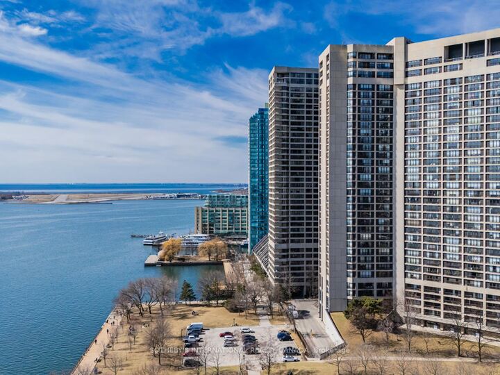 Property Photo: 65 Harbour Square 2204 ON M5J 2L4