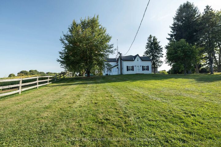 Property Photo: 3276 Governors Road ON L0R 1T0