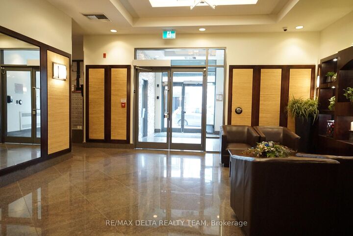 Property Photo:  200 Besserer Street 1213  ON K1N 0A7 