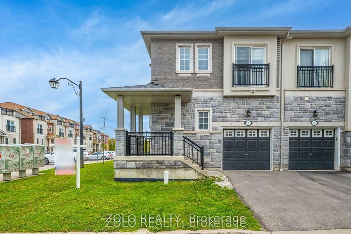 Property Photo:  37 Prospect Way  ON L1N 0L4 