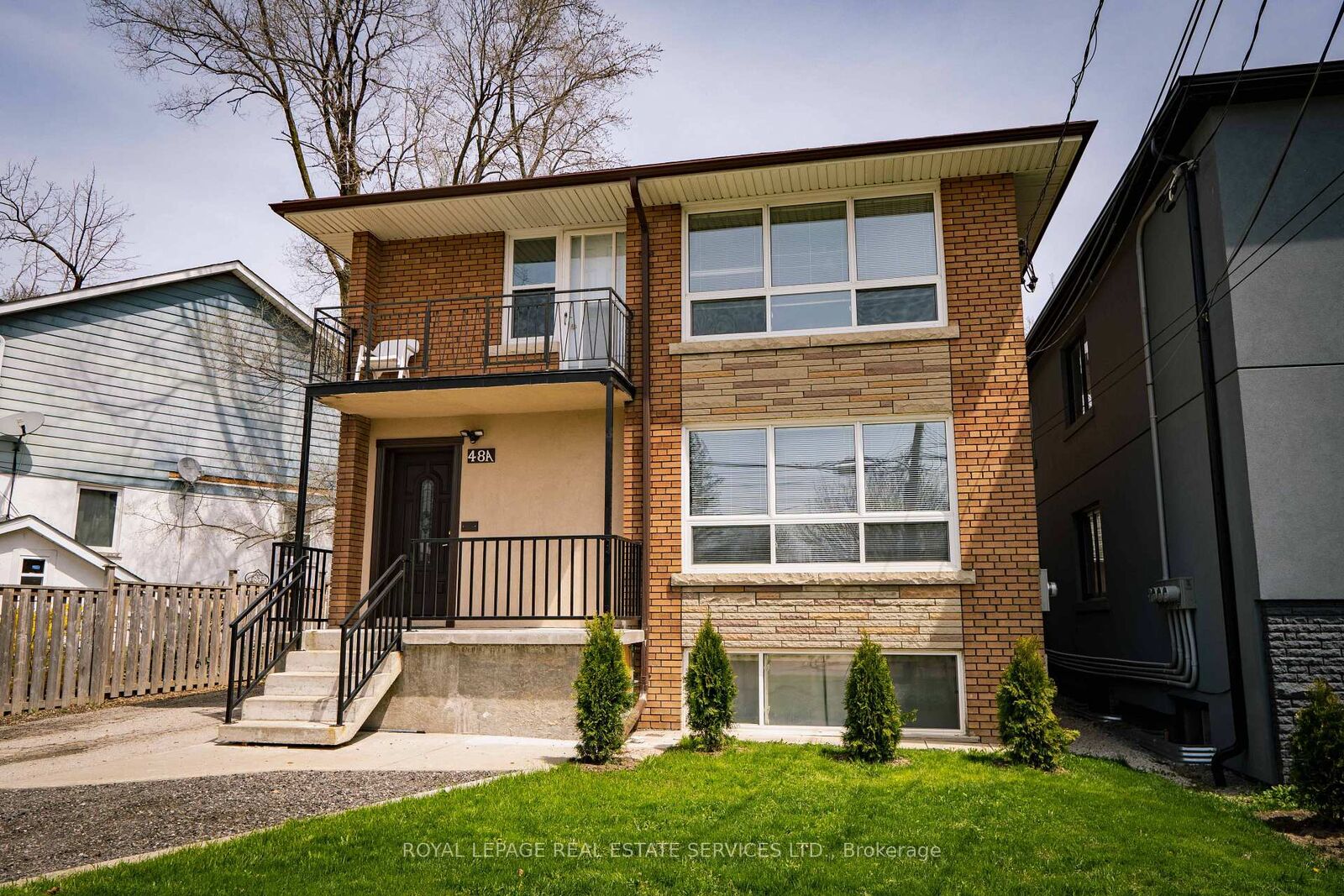 Photo de la propriété: 48A Arcadian Circle #2 ON M8W 2Y9