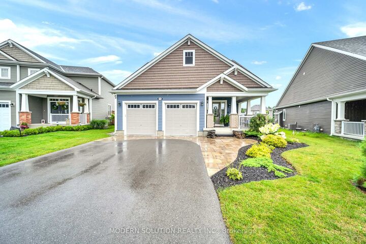 16 Stother Crescent — photo 1