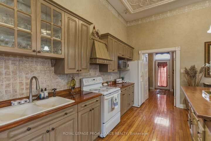 Property Photo: 157 Norway Street ON K0K 1M0