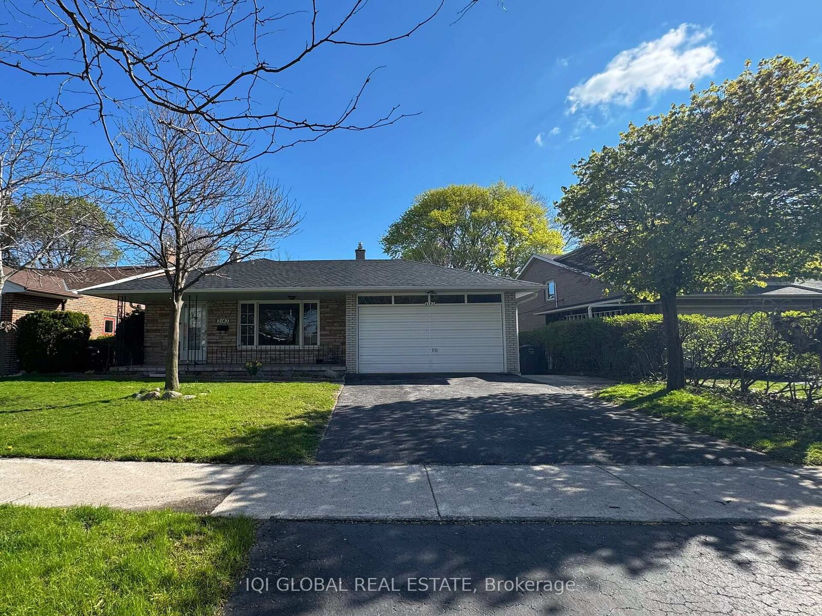Property Photo:  2143 Linby Street 2  ON L4Y 1V6 