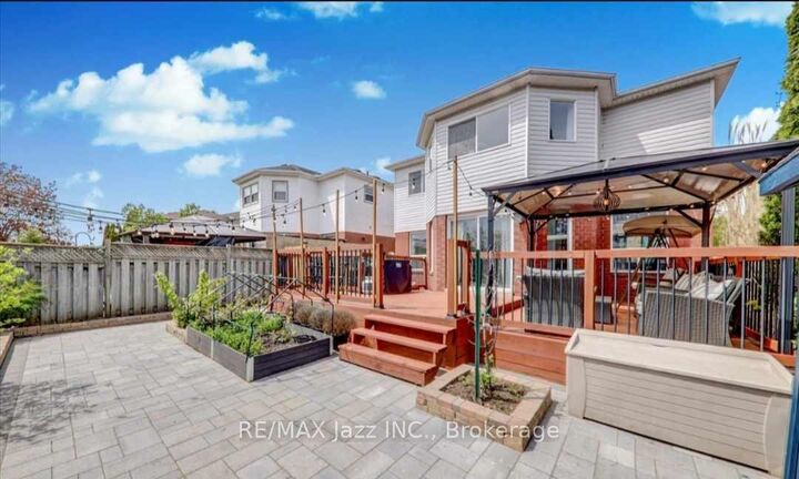 Property Photo:  107 Apple Blossom Boulevard Lower  ON L1C 4T7 