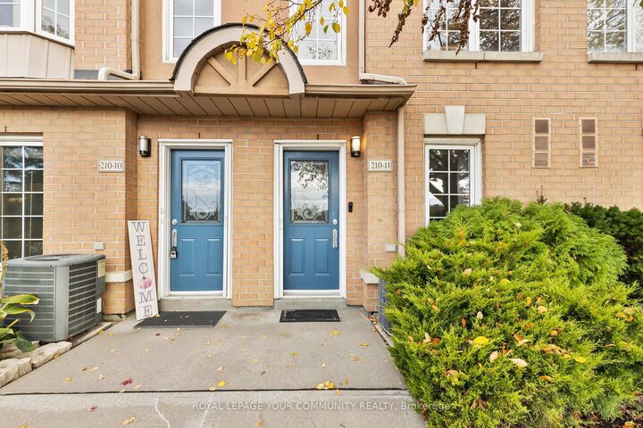 210 Manitoba Street 11 — photo 1
