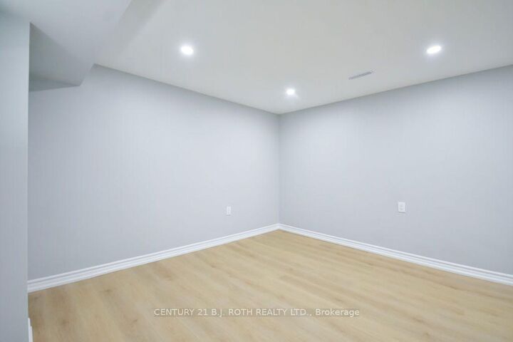 Property Photo: 249 Leavens Court ON L7E 2A8