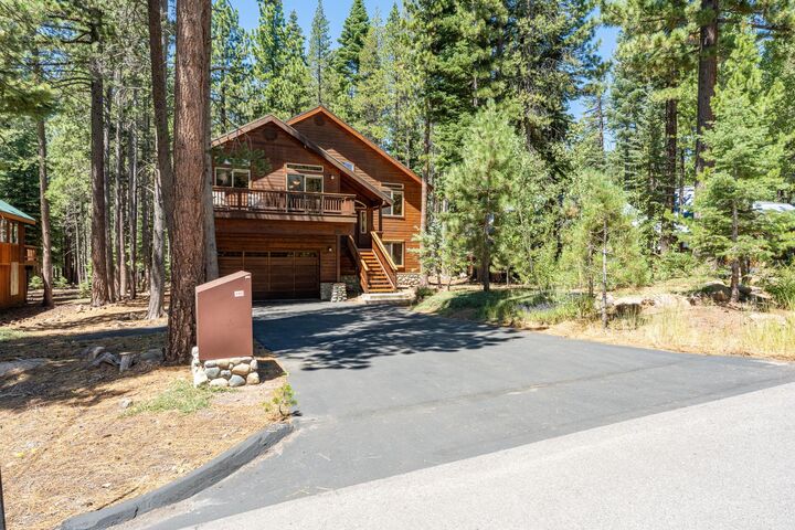 Property Photo:  11715 Oslo Drive  CA 96161 