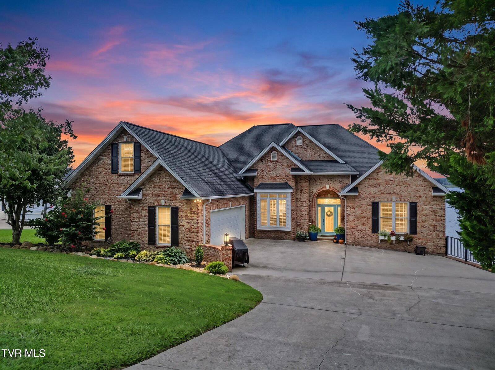 Property Photo:  391 Back Nine Drive  TN 37890 