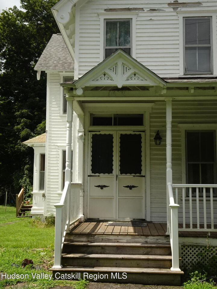 Property Photo: 804 Route 217 NY 12534