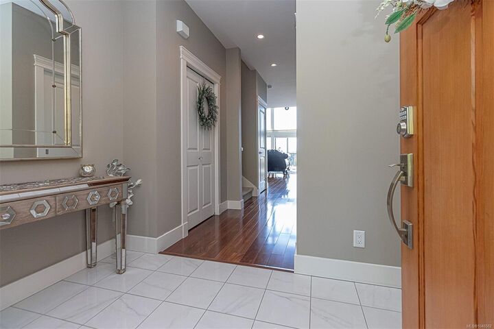 Property Photo: 614 Granrose Terr #10 BC V9C 0C9