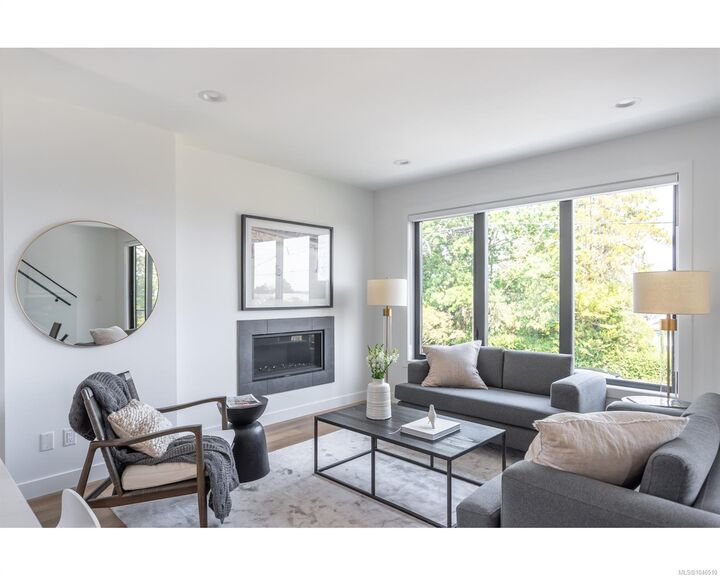309 Elizabeth St — photo 1