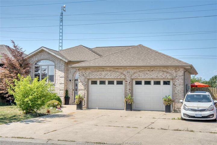 Property Photo: 24 Homestead Drive ON N0P 2L0