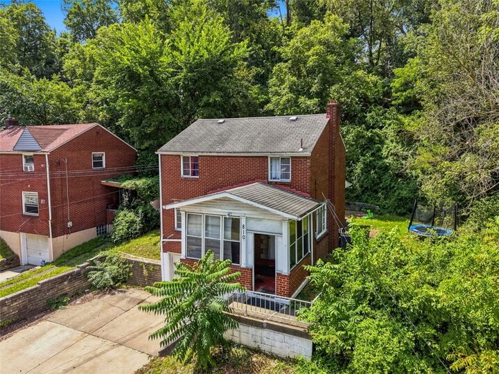 Property Photo:  810 Hartman St  PA 15132 