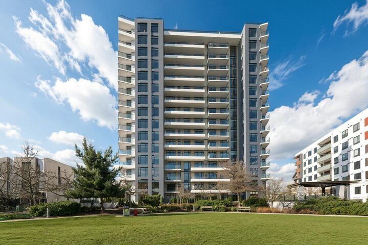 6138 Birney Avenue 802 — photo 1