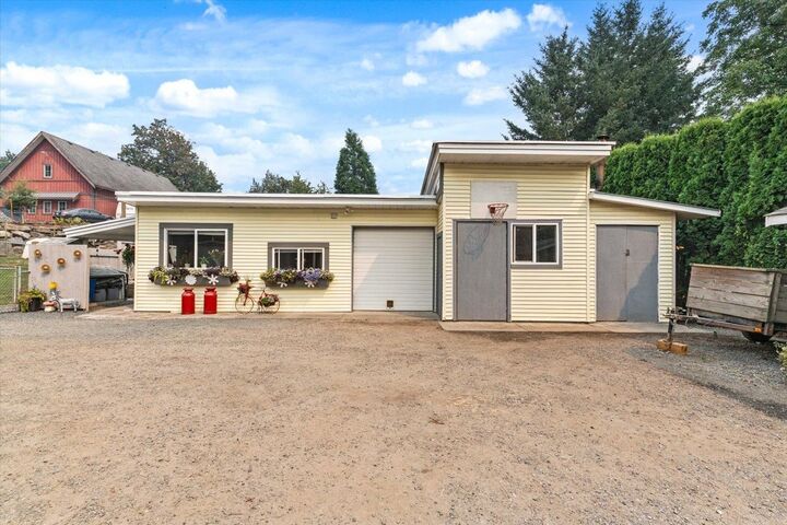 Property Photo: 53829 McGregor Road BC V0X 1X1