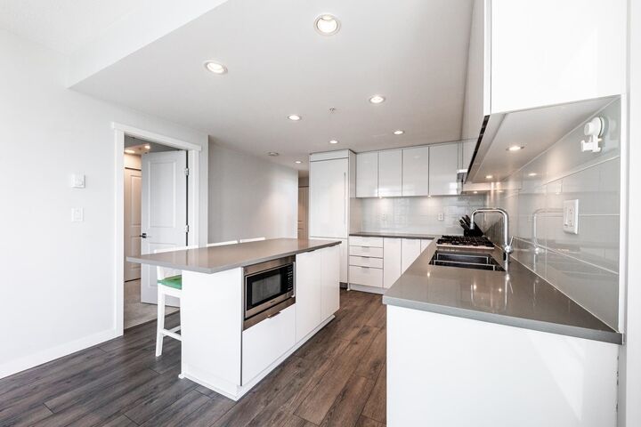 Property Photo: 2388 Madison Avenue 2006 BC V5C 0K8